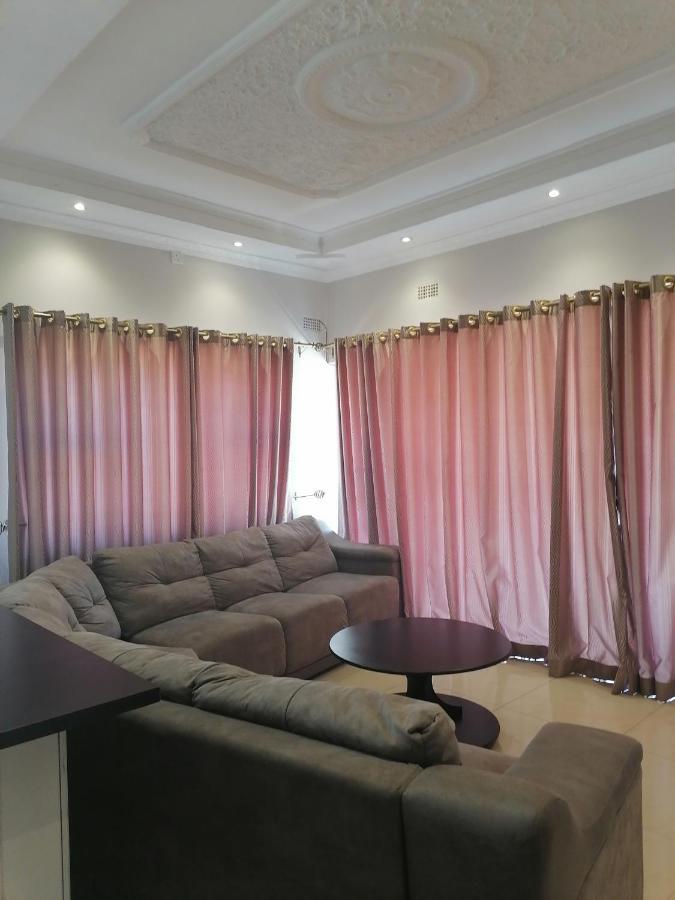 848 Guest House Виктория Фолс Екстериор снимка